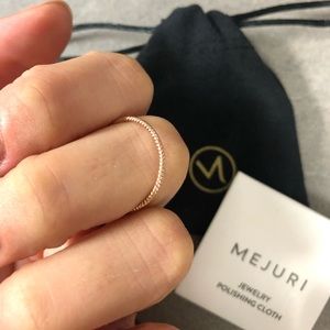 Mejuri 14k solid rose gold twist ring size 7